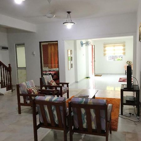 RB Double Storey Bandar Tasik Selatan Homestay Kuala Lumpur Luaran gambar